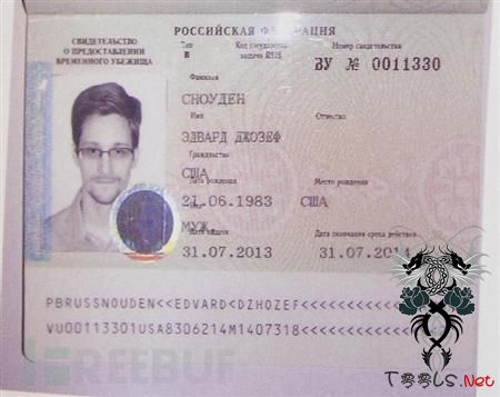 斯诺登曾说服几十名同事给他密码