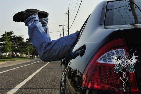 黑客破解一个六位密码就能入侵特斯拉汽车