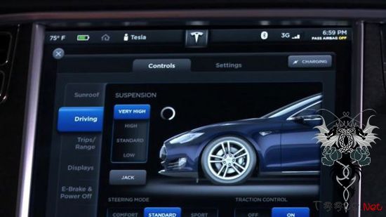 这个车主攻入了特斯拉服务器