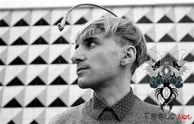 “生物黑客”对自己进行“改造升级”