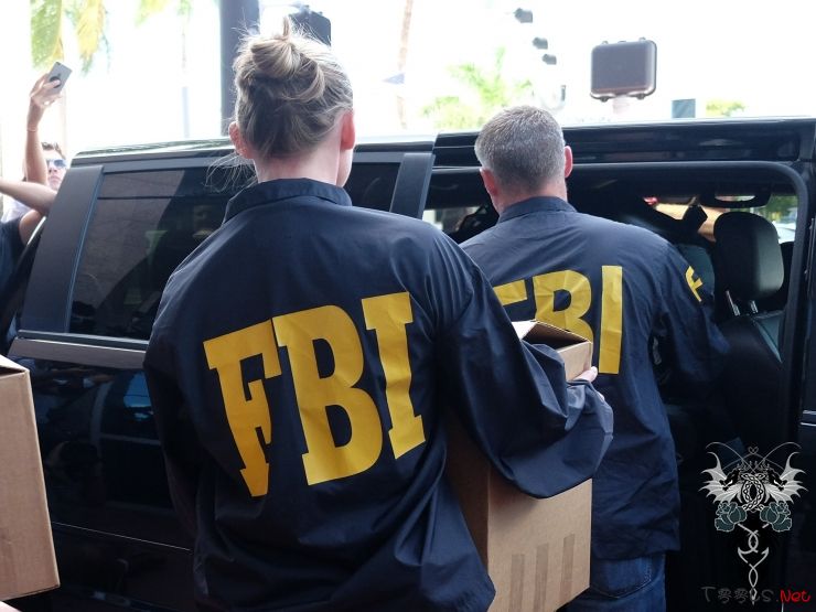 入侵CIA和FBI的黑客，是15岁少年？