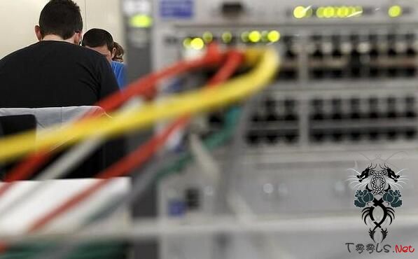 黑客开始对硬件下手 手法超越了《黑客帝国》