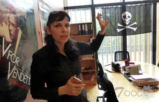 黑客要执政了?!冰岛“海盗党”或将赢得大选