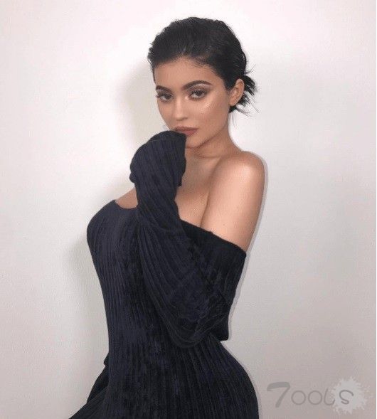 真人秀明星Kylie Jenner社交账号被黑 黑客澄清没裸照