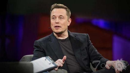 马斯克赞扬黑客在自动驾驶系统中发现故障