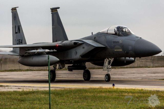 美国举办黑客大会，美军拿出战机和卫星给黑客练手，值得我国学习