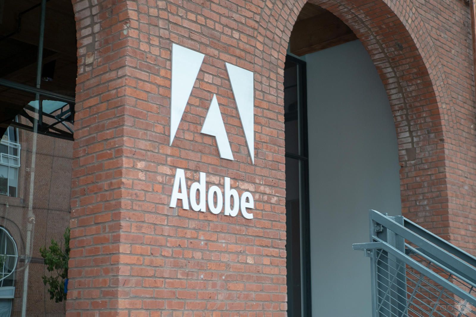 750 万 Adobe Creative Cloud 用户记录遭到泄露
