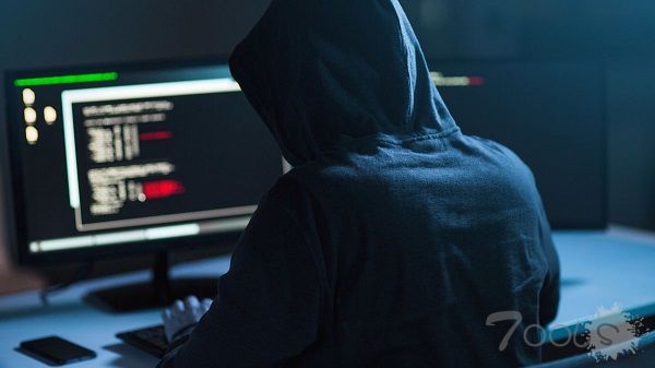 白宫下设网站遭入侵 黑客留下一张意味深长的图