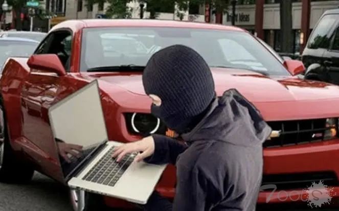 黑客攻击自动驾驶汽车的犯罪风险及刑法规制